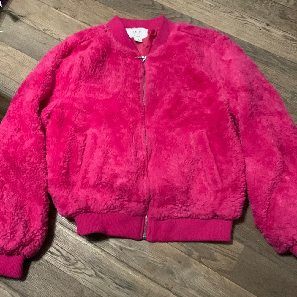 Iris pink fur jacket. AA968